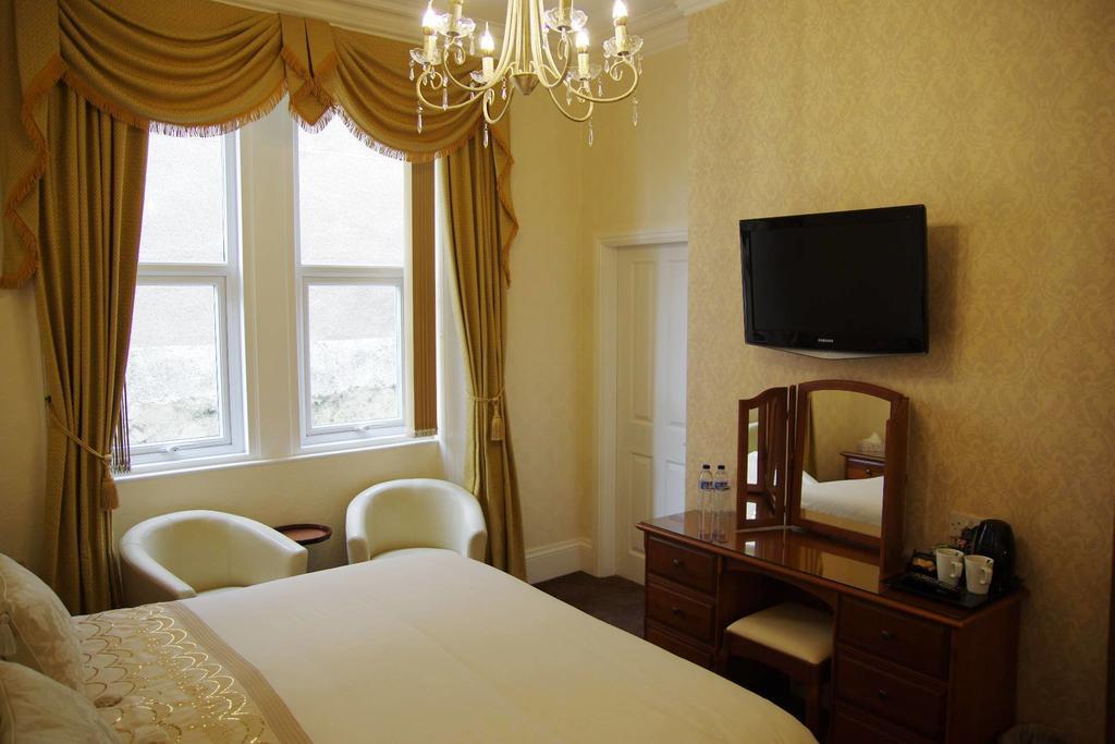 Cedar Lodge Llandudno Room photo